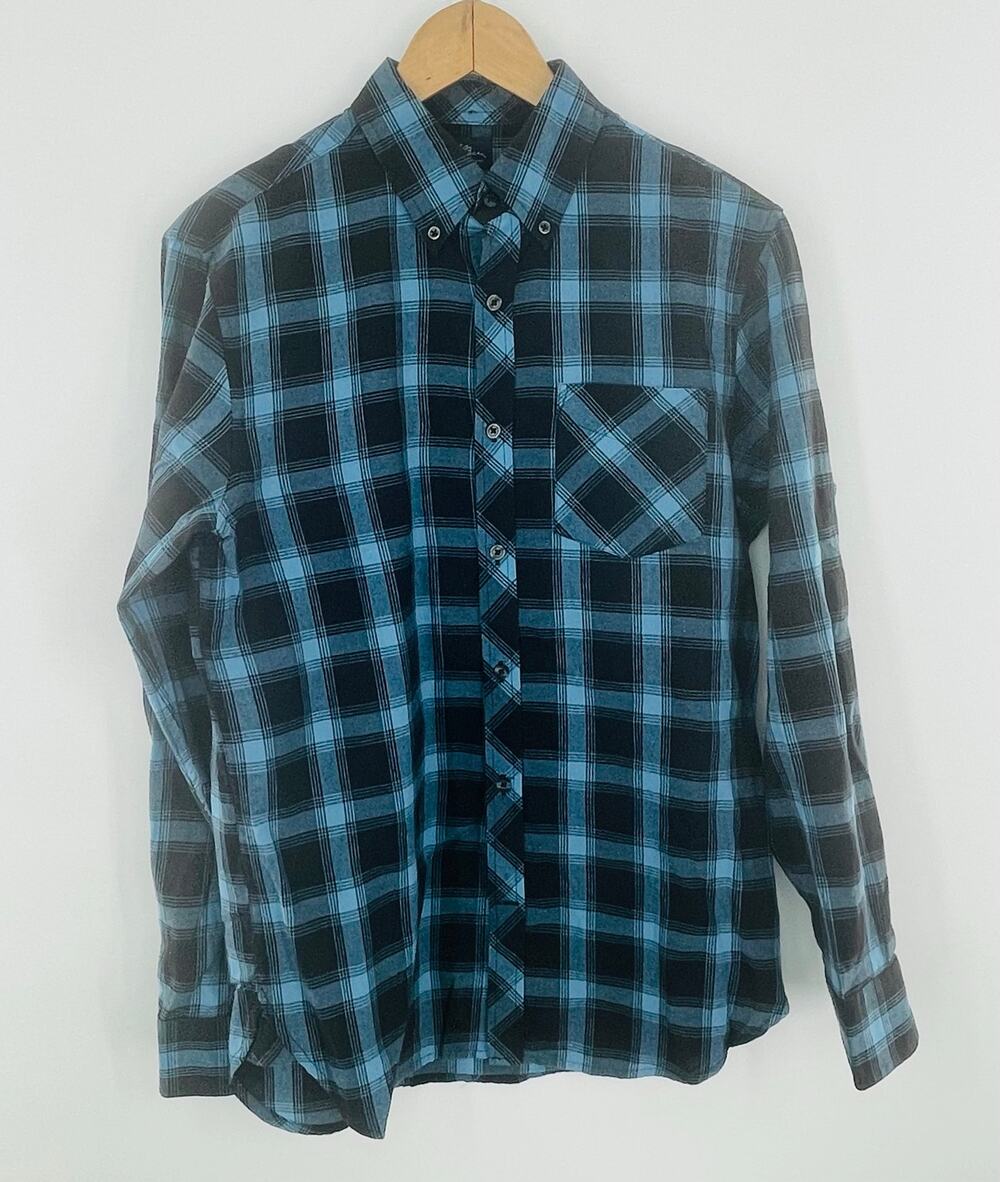 LL Bean Men's Checkered Plaid Blue and Black Button Down Long Sleeve Shirt Small